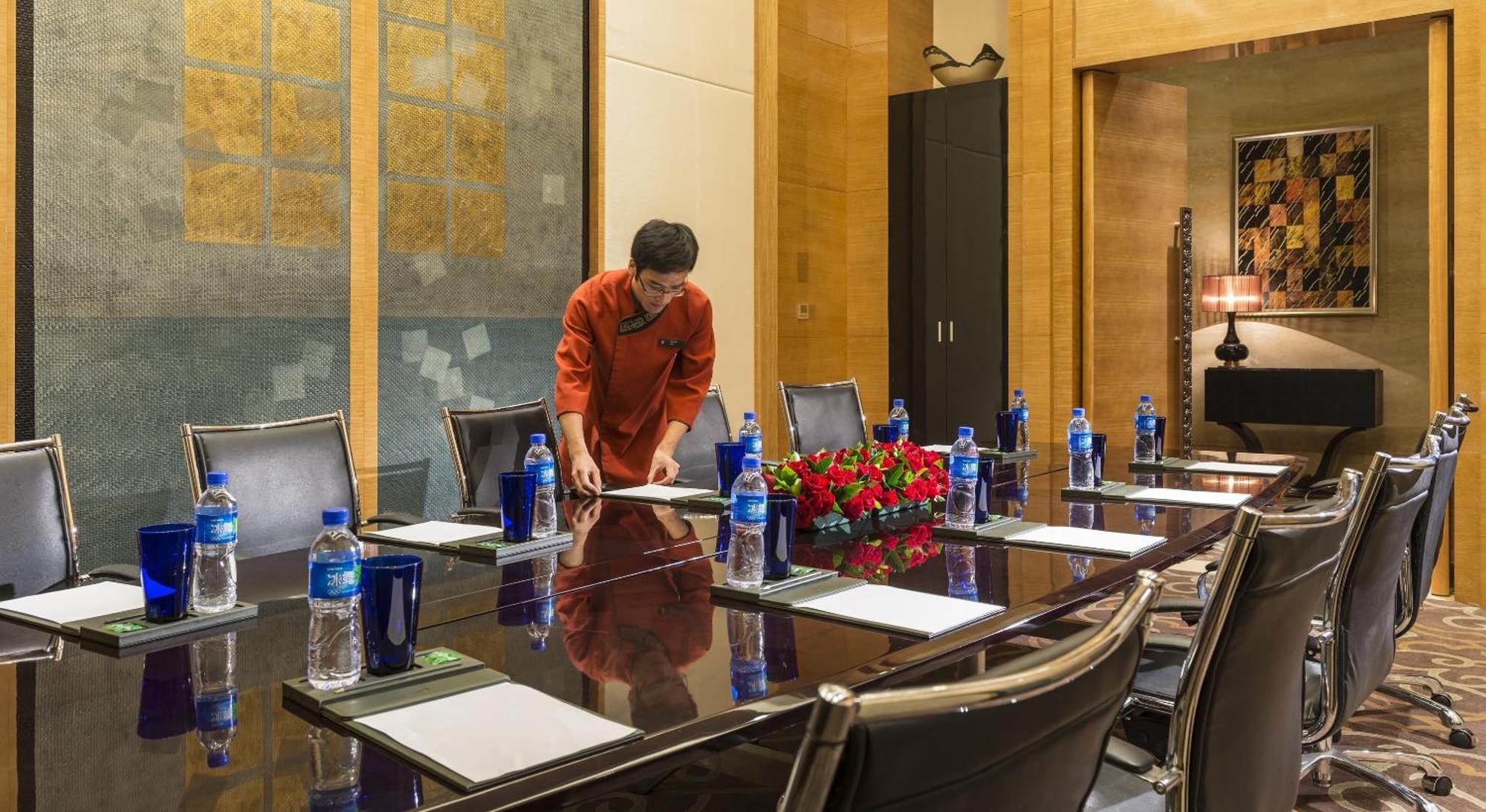 Intercontinental Shijiazhuang By Ihg Hotel Exterior photo